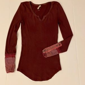 We the Free maroon long sleeve thermal tee size M